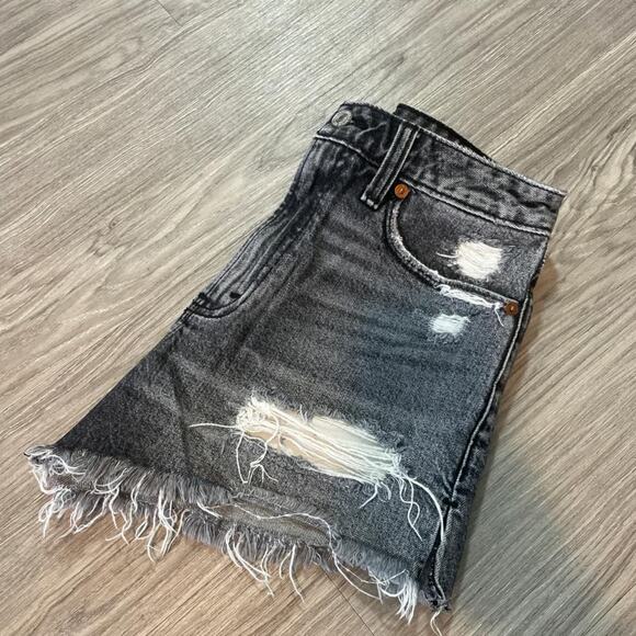 Abercrombie & Fitch Annie High Rise Shorts - Picture 5 of 5